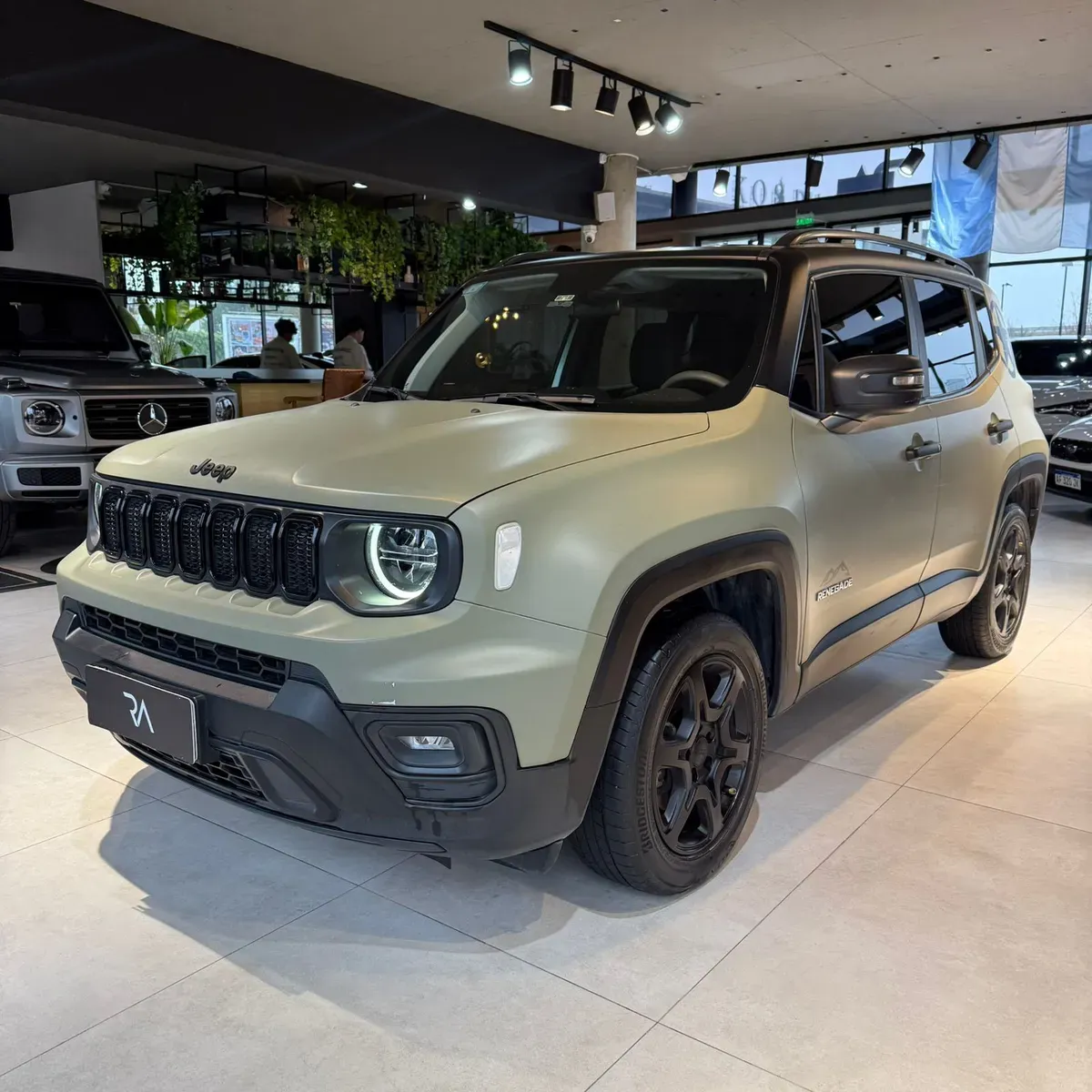 Mira esta publicación de Jeep Renegade 2022 en Motordil