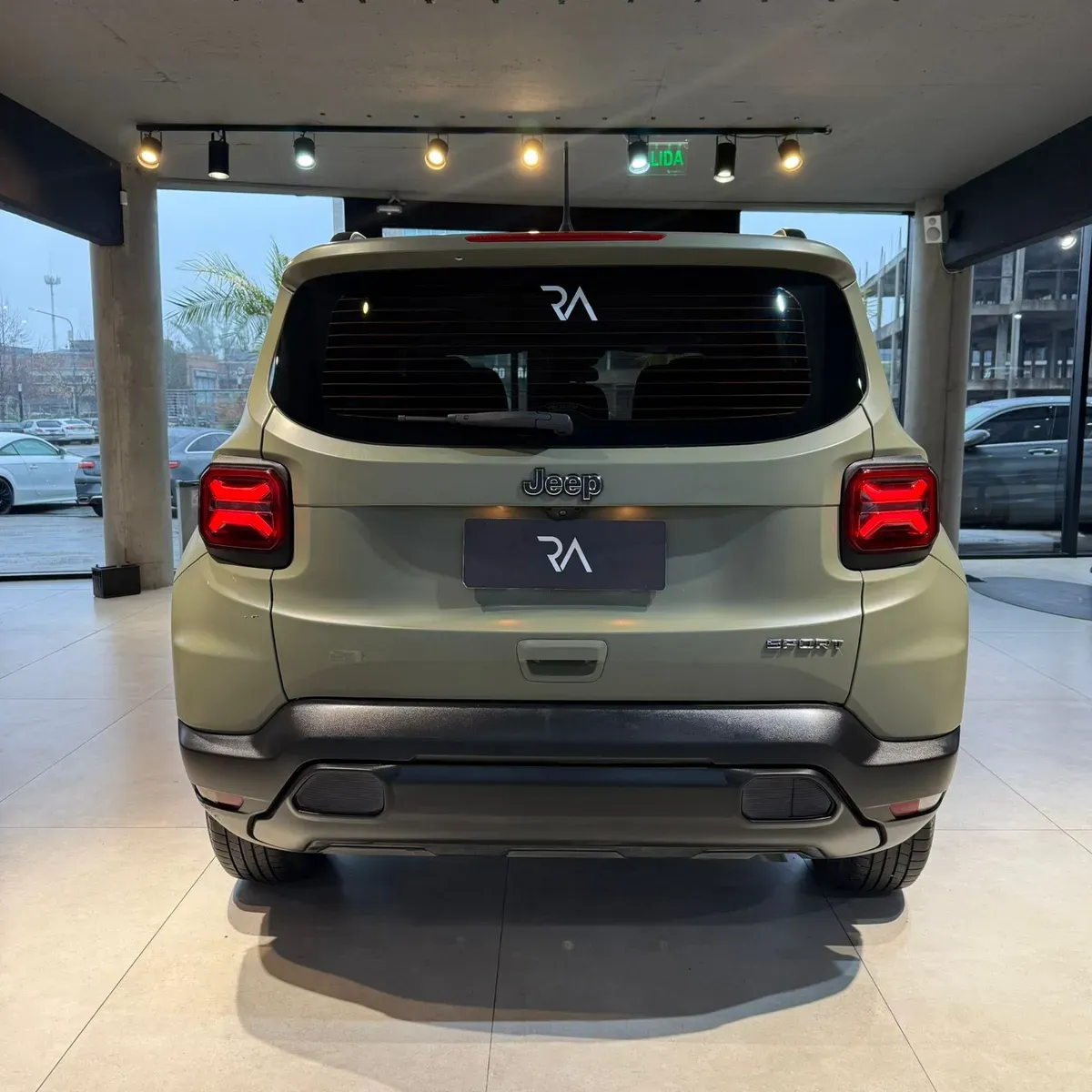 Mira esta publicación de Jeep Renegade 2022 en Motordil