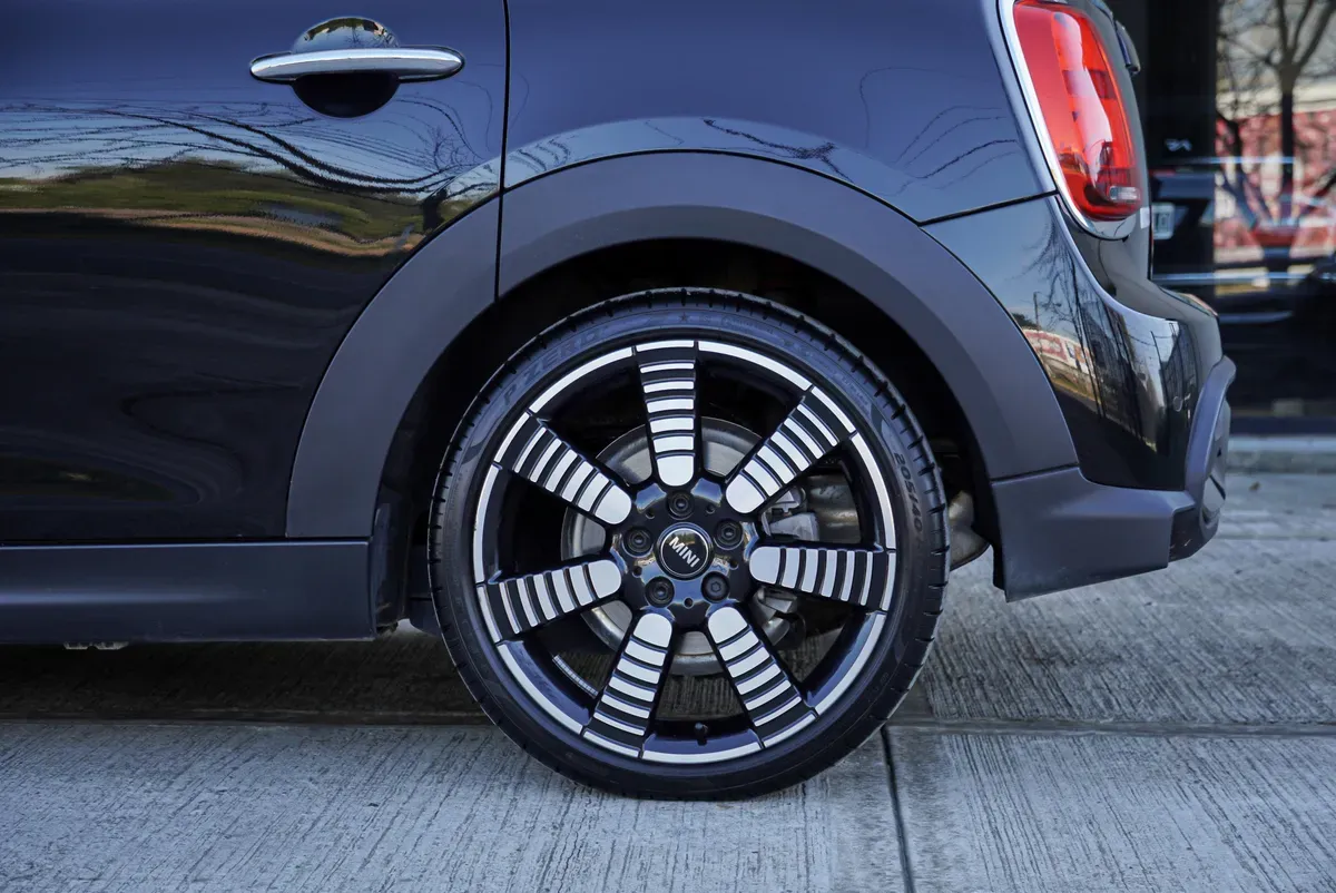 Mira esta publicación de Mini Cooper 2022 en Motordil