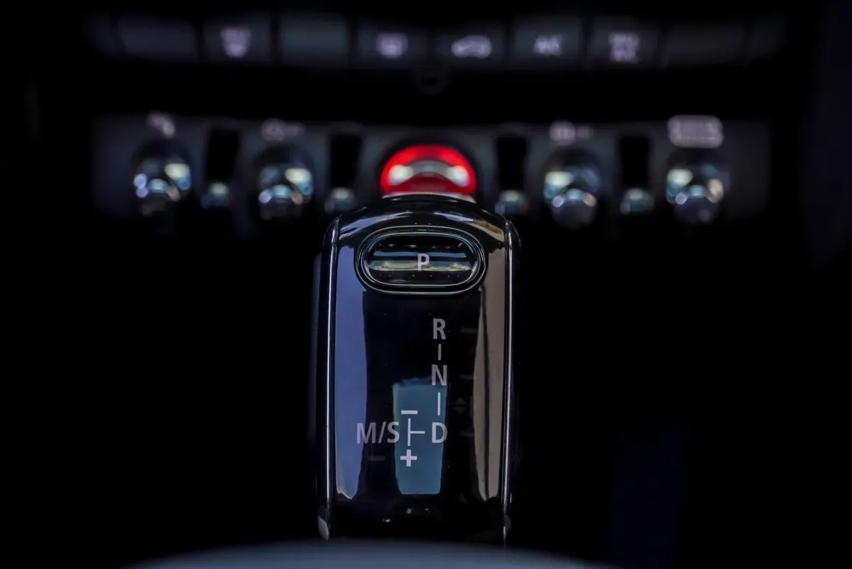 Mira esta publicación de Mini Cooper 2024 en Motordil