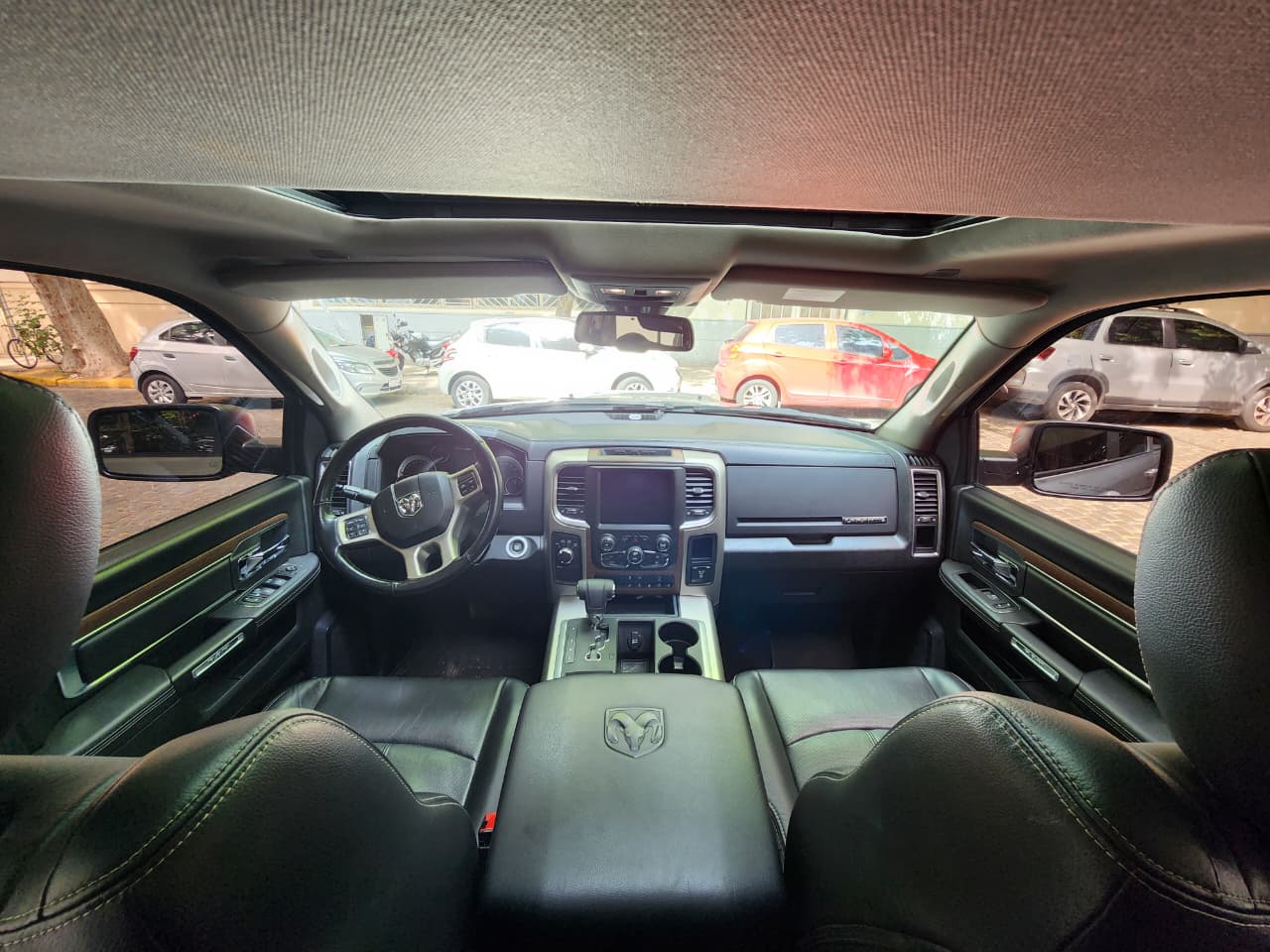 Mira esta publicación de RAM 1500 2022 en Motordil