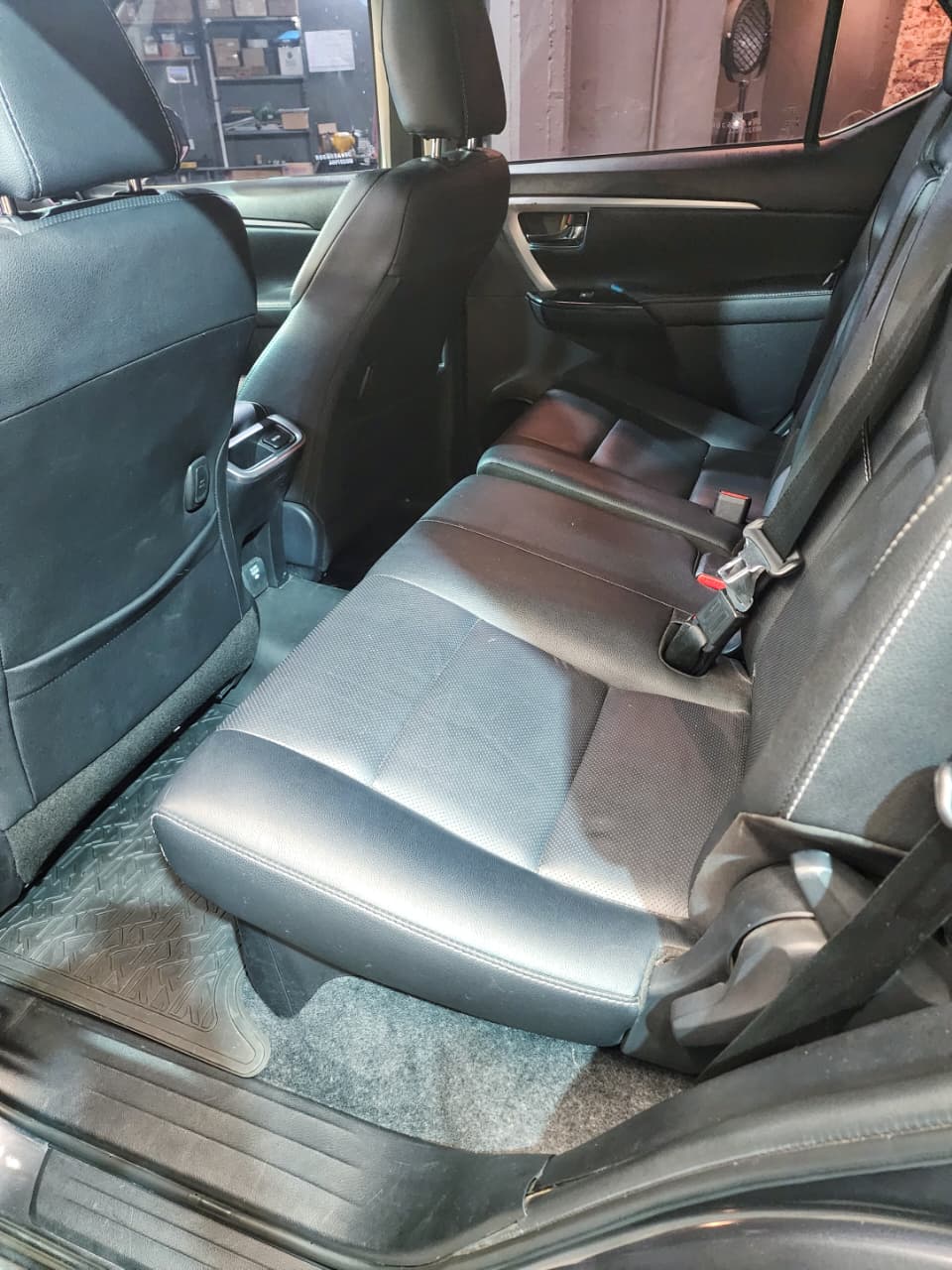 Mira esta publicación de Toyota SW4 2020 en Motordil