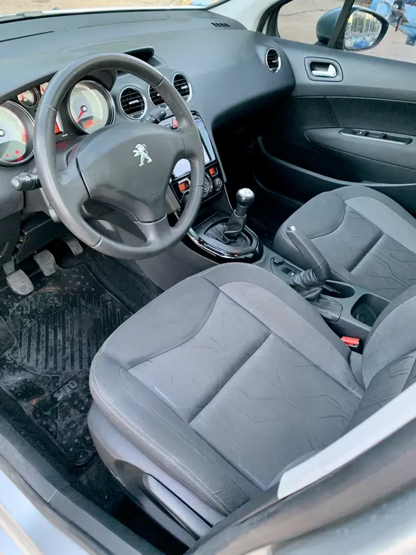 Mira esta publicación de Peugeot 308 2017 en Motordil