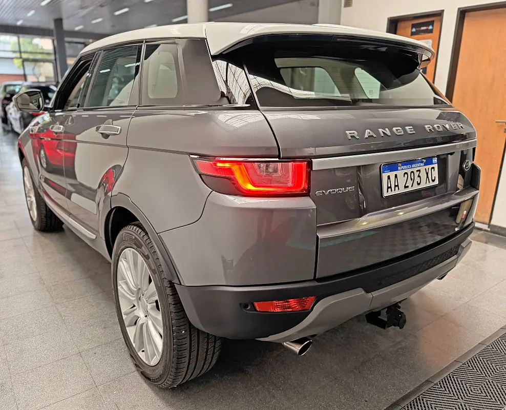 Mira esta publicación de Land Rover Range Rover Evoque 2016 en Motordil