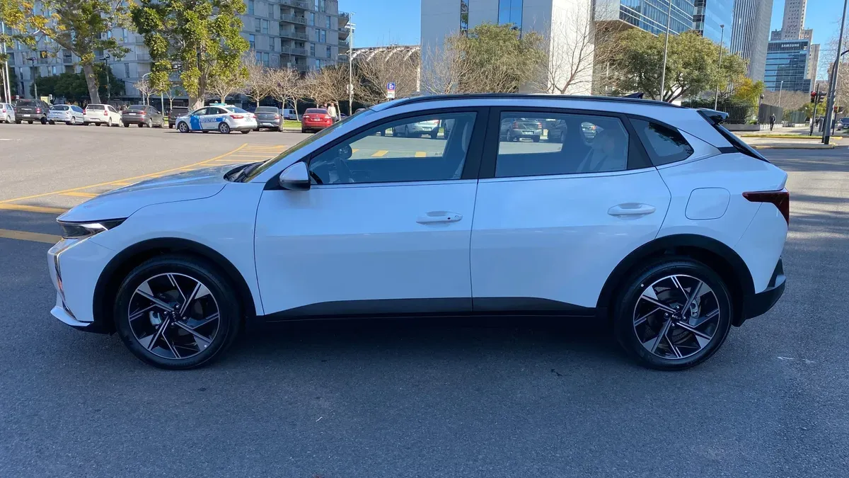 Mira esta publicación de KIA K3 2025 en Motordil