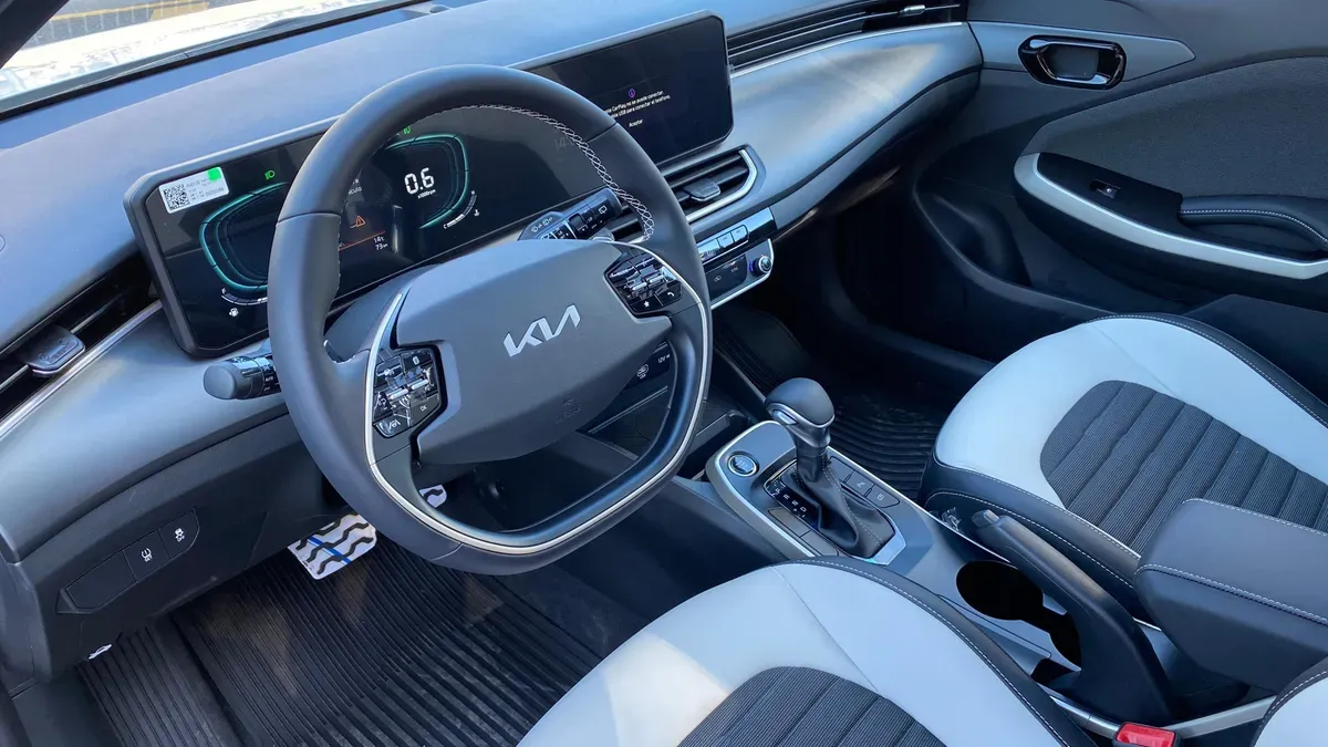 Mira esta publicación de KIA K3 2025 en Motordil