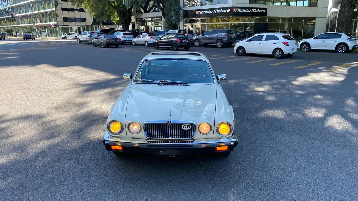 Mirá esta publicación de Jaguar XJ