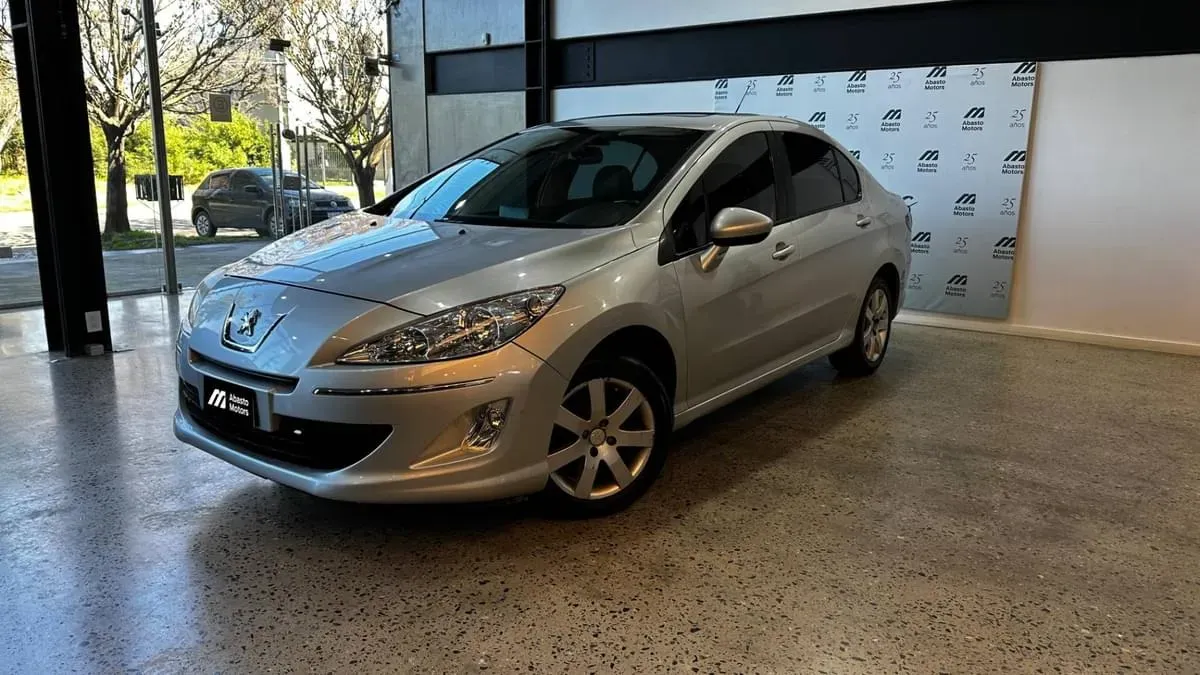 Mira esta publicación de Peugeot 408 2012 en Motordil