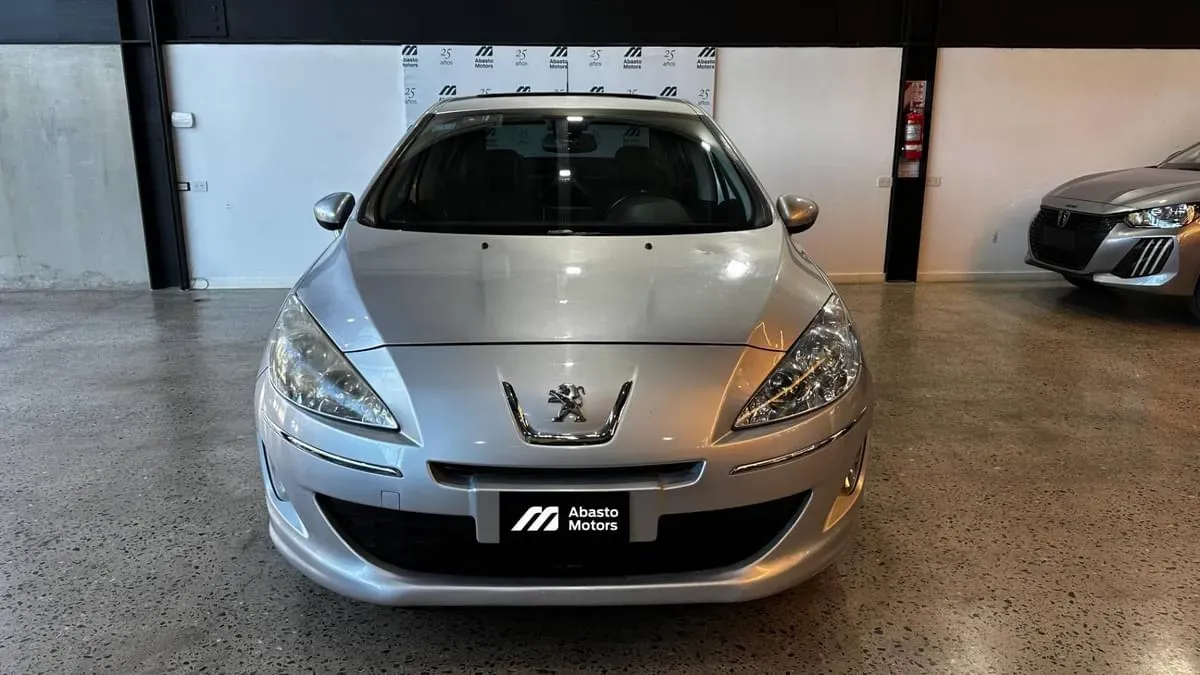 Mira esta publicación de Peugeot 408 2012 en Motordil