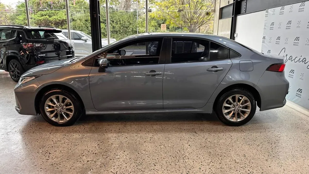 Mira esta publicación de Toyota Corolla 2022 en Motordil