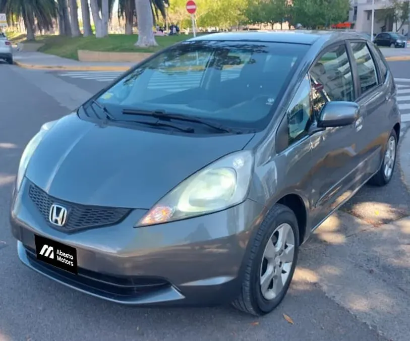 Mira esta publicación de Honda FIT 2010 en Motordil