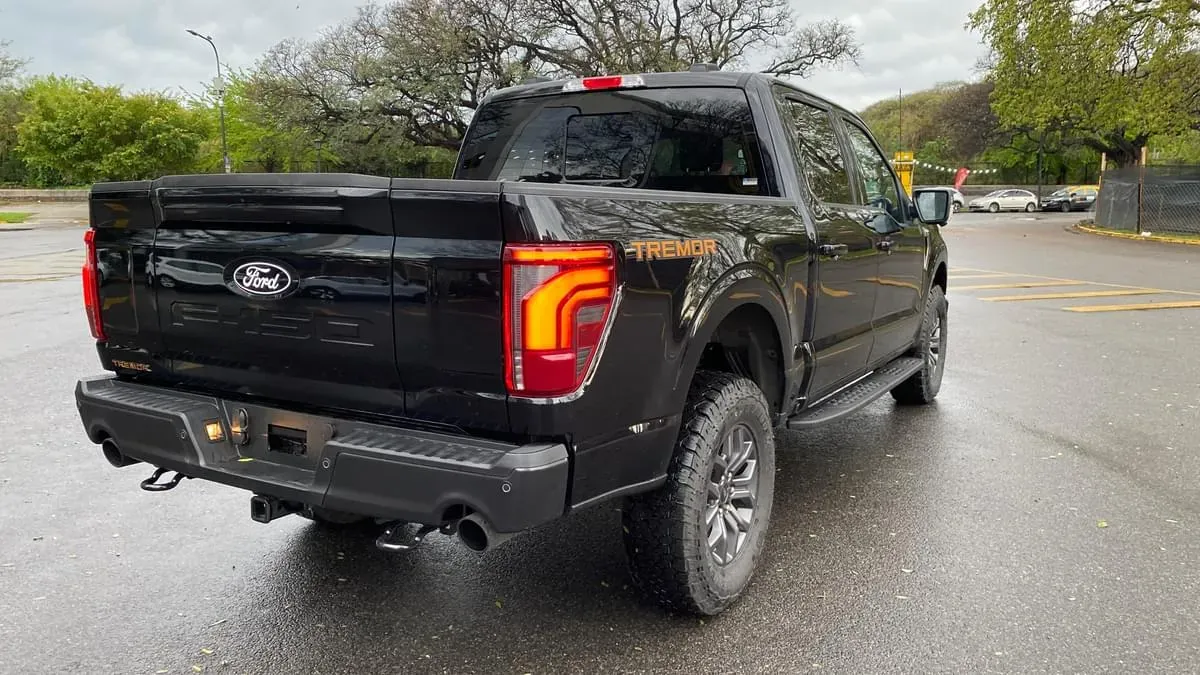 Mira esta publicación de Ford F 150 2025 en Motordil