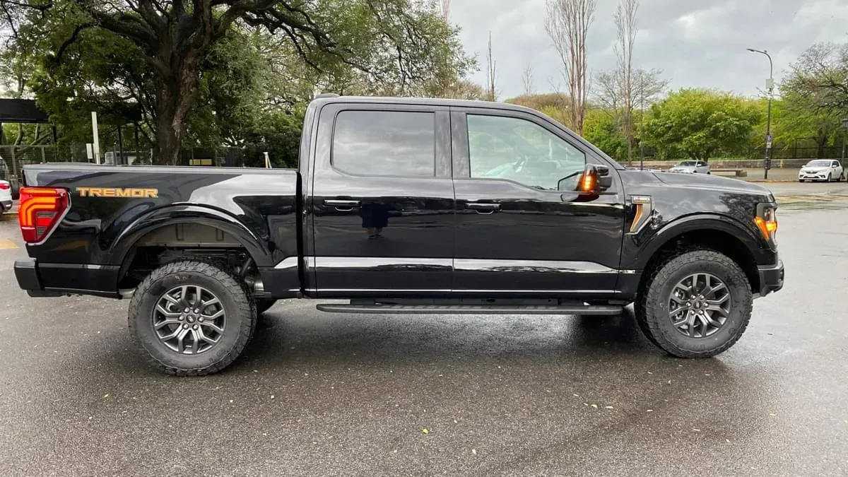 Mira esta publicación de Ford F 150 2025 en Motordil