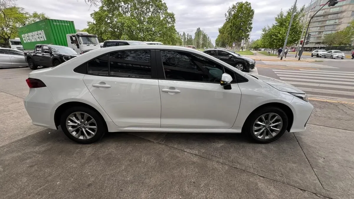 Mira esta publicación de Toyota Corolla 2024 en Motordil