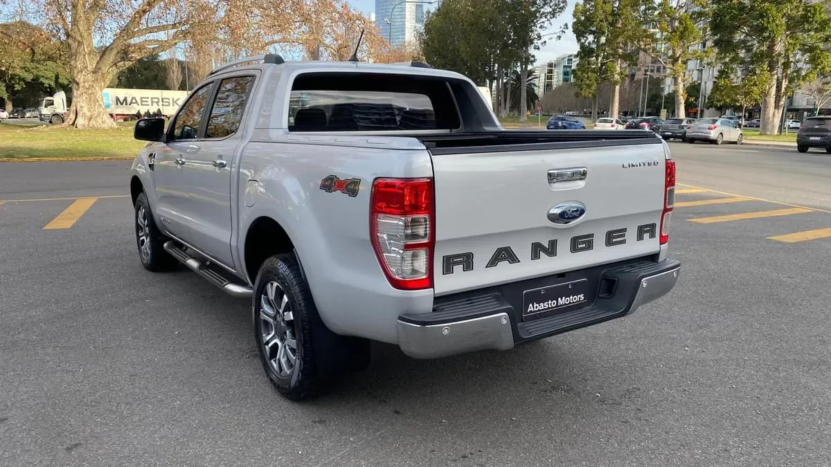 Mira esta publicación de Ford Ranger 2023 en Motordil