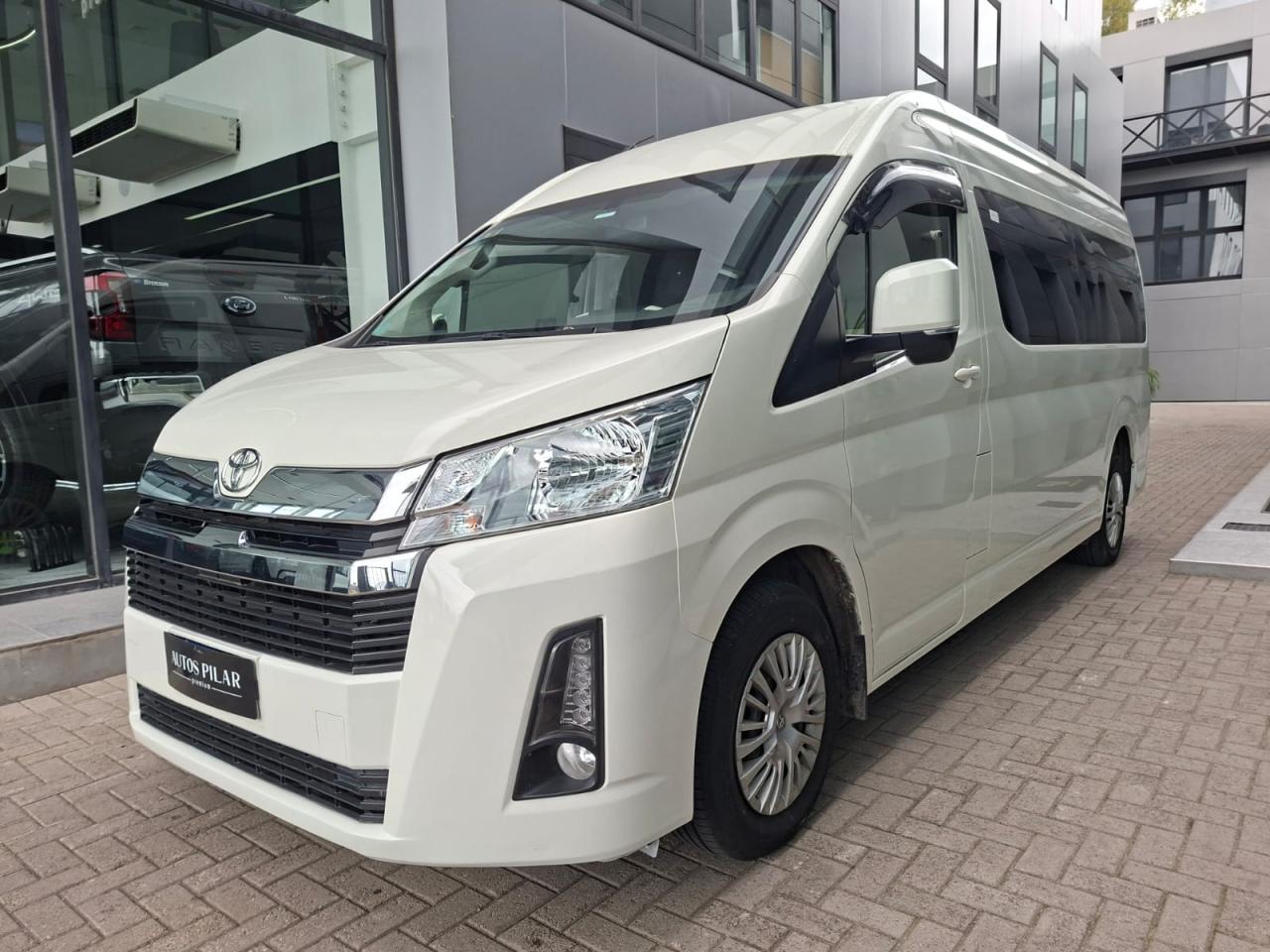 Mira esta publicación de Toyota Hiace 2021 en Motordil