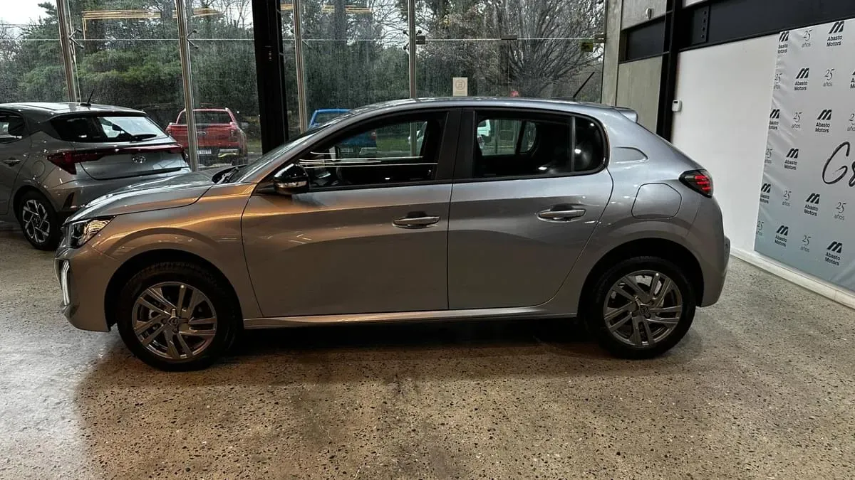 Mira esta publicación de Peugeot 208 2025 en Motordil