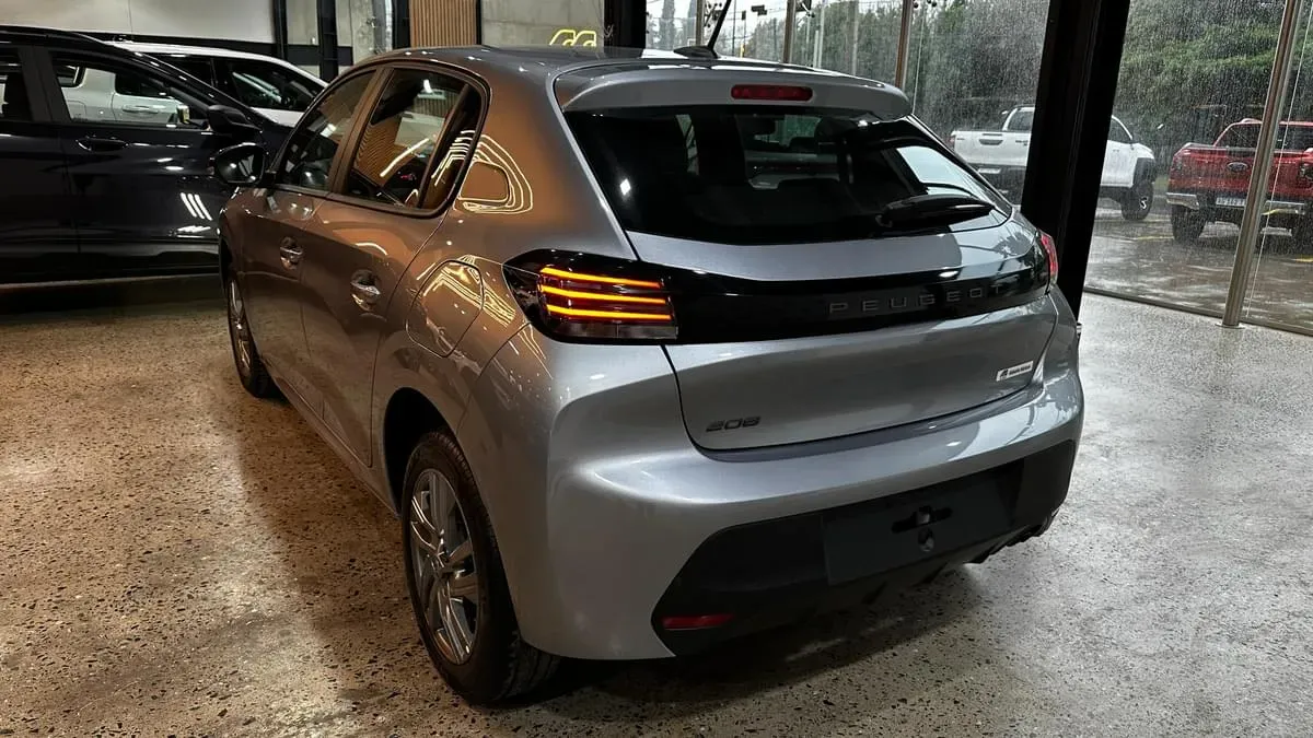 Mira esta publicación de Peugeot 208 2025 en Motordil