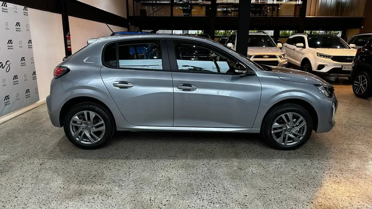 Mira esta publicación de Peugeot 208 2025 en Motordil