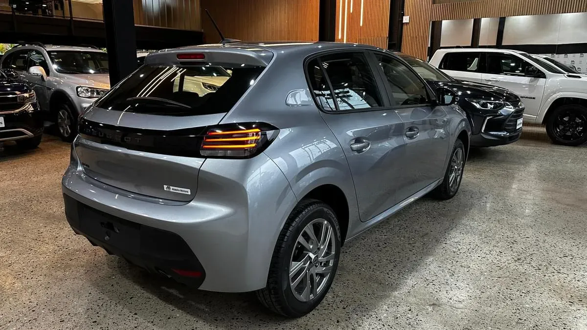 Mira esta publicación de Peugeot 208 2025 en Motordil