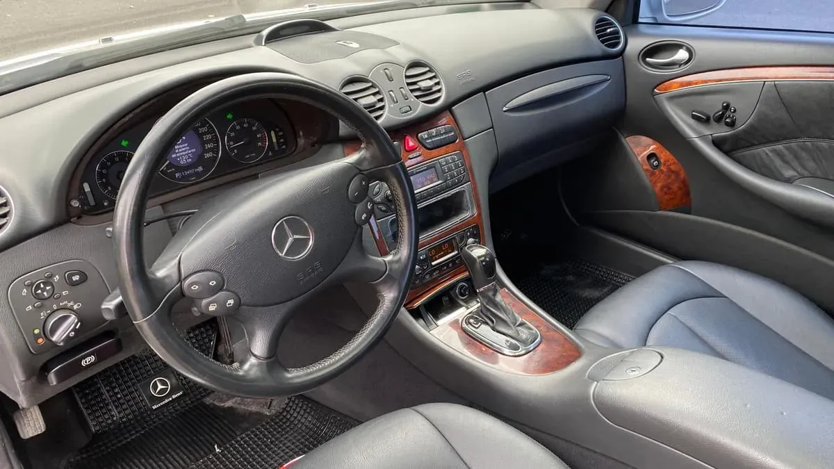 Mira esta publicación de Mercedes Benz CLK 2004 en Motordil