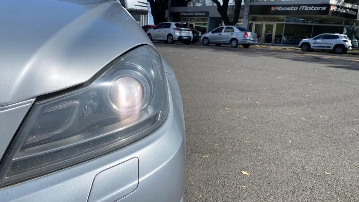 Mira esta publicación de Mercedes Benz Clase C 2012 en Motordil