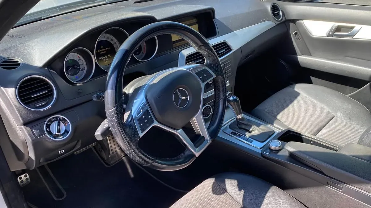 Mira esta publicación de Mercedes Benz Clase C 2012 en Motordil