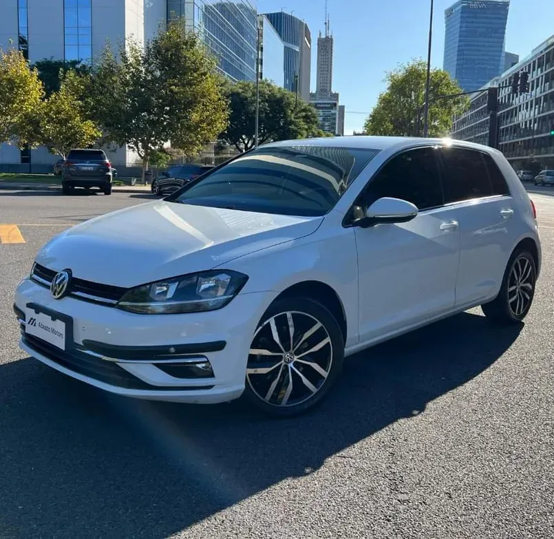 Mira esta publicación de Volkswagen Golf 2019 en Motordil