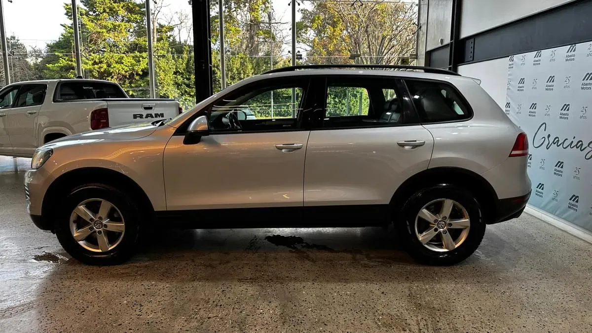 Mira esta publicación de Volkswagen Touareg 2013 en Motordil