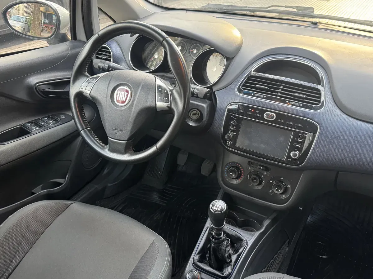 Mira esta publicación de Fiat Punto 2016 en Motordil