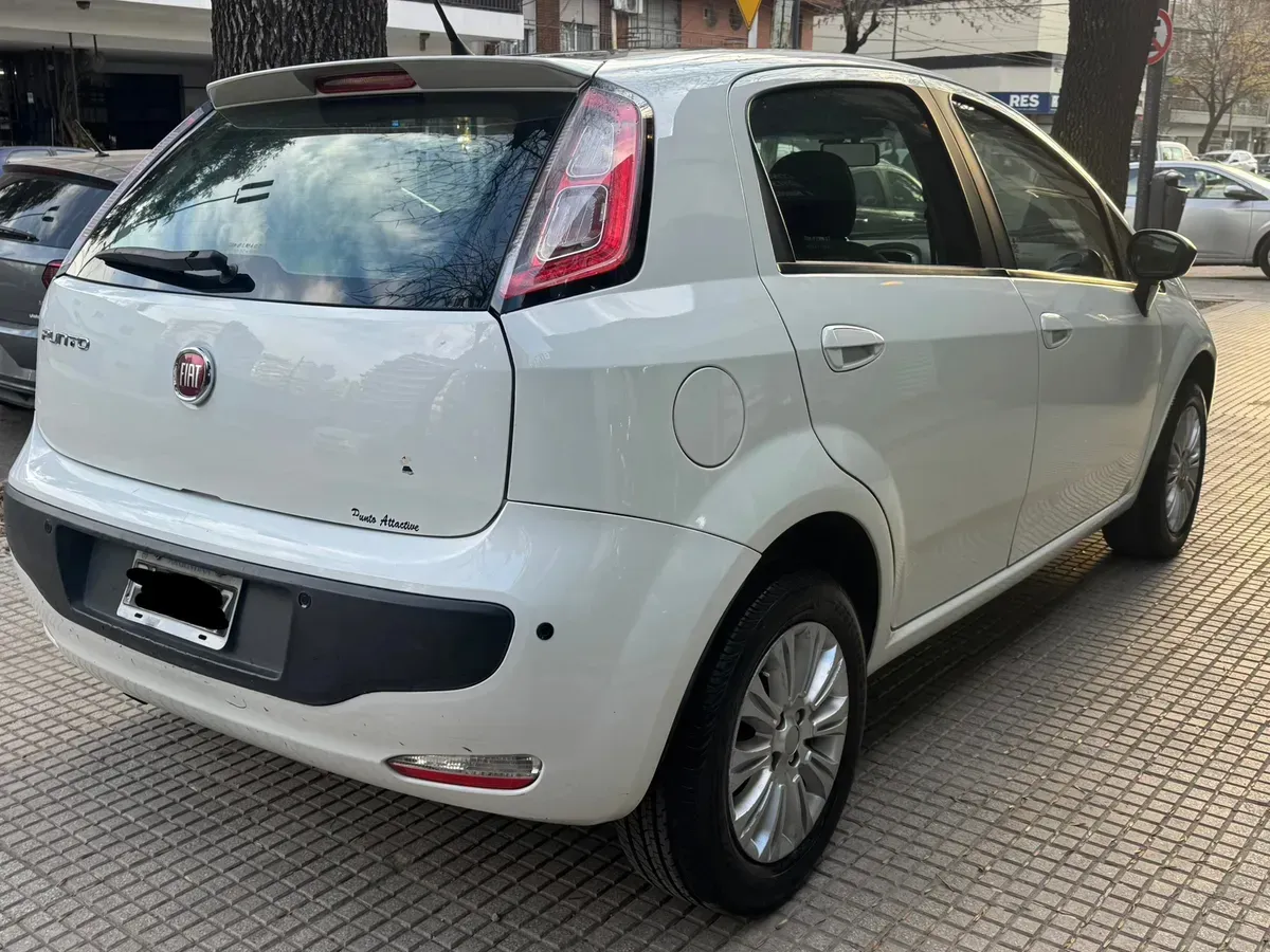 Mira esta publicación de Fiat Punto 2016 en Motordil