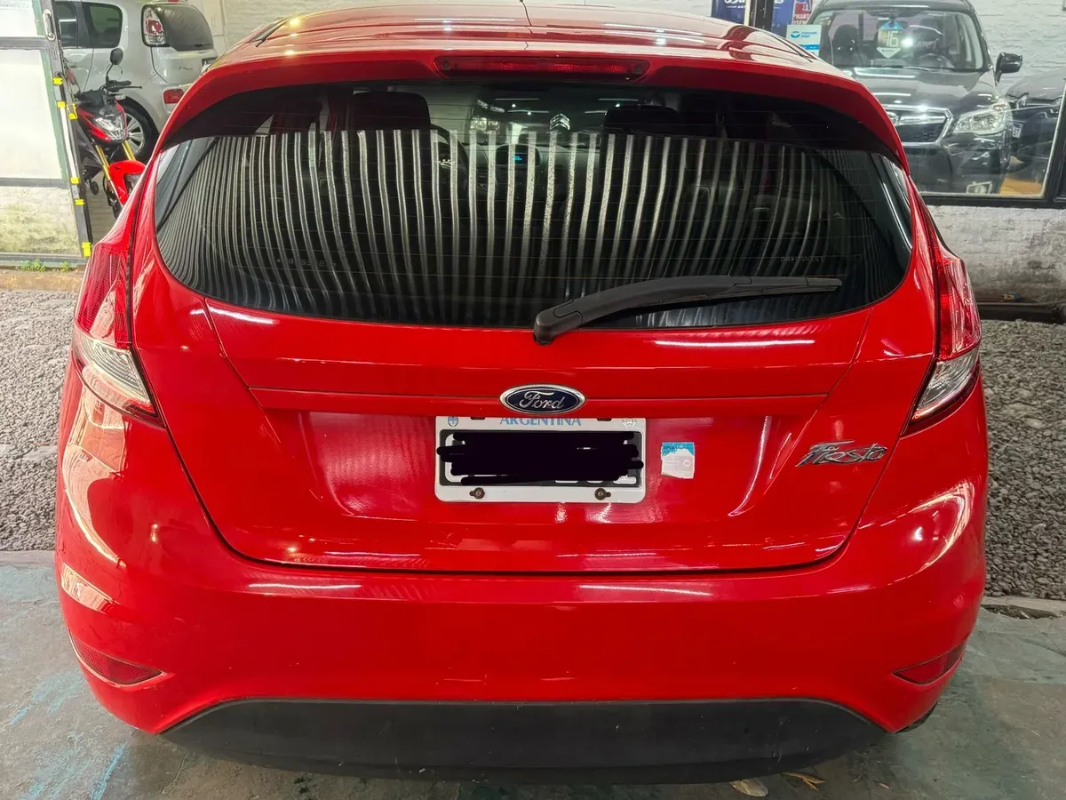 Mira esta publicación de Ford Fiesta 2015 en Motordil