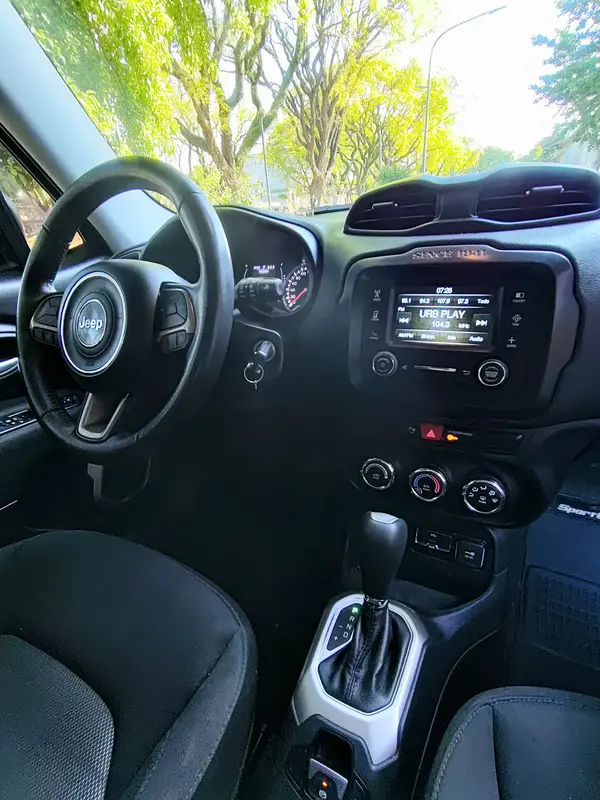 Mirá esta publicación de Jeep Renegade