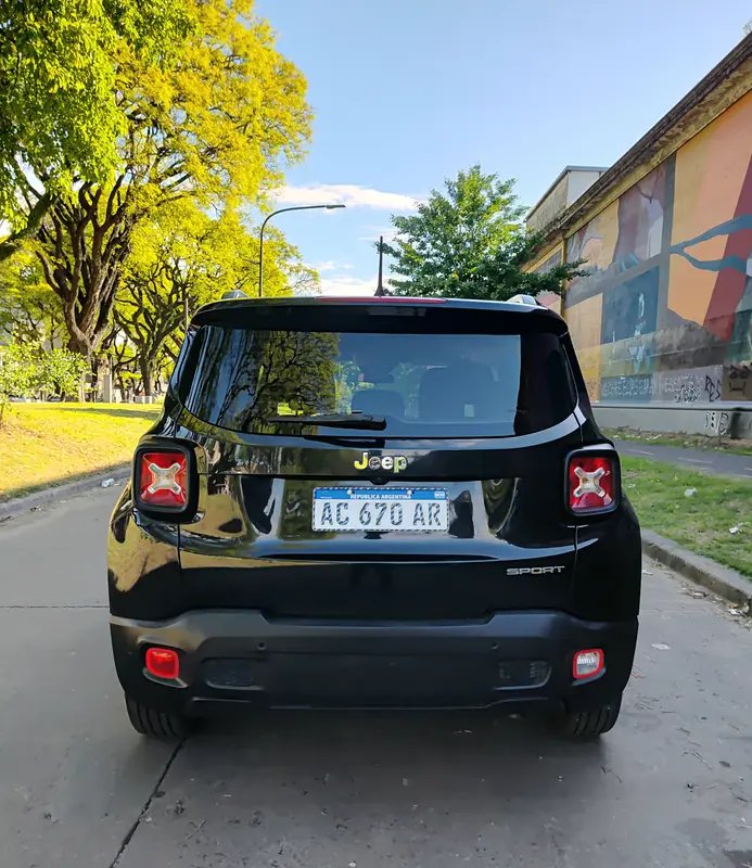 Mirá esta publicación de Jeep Renegade