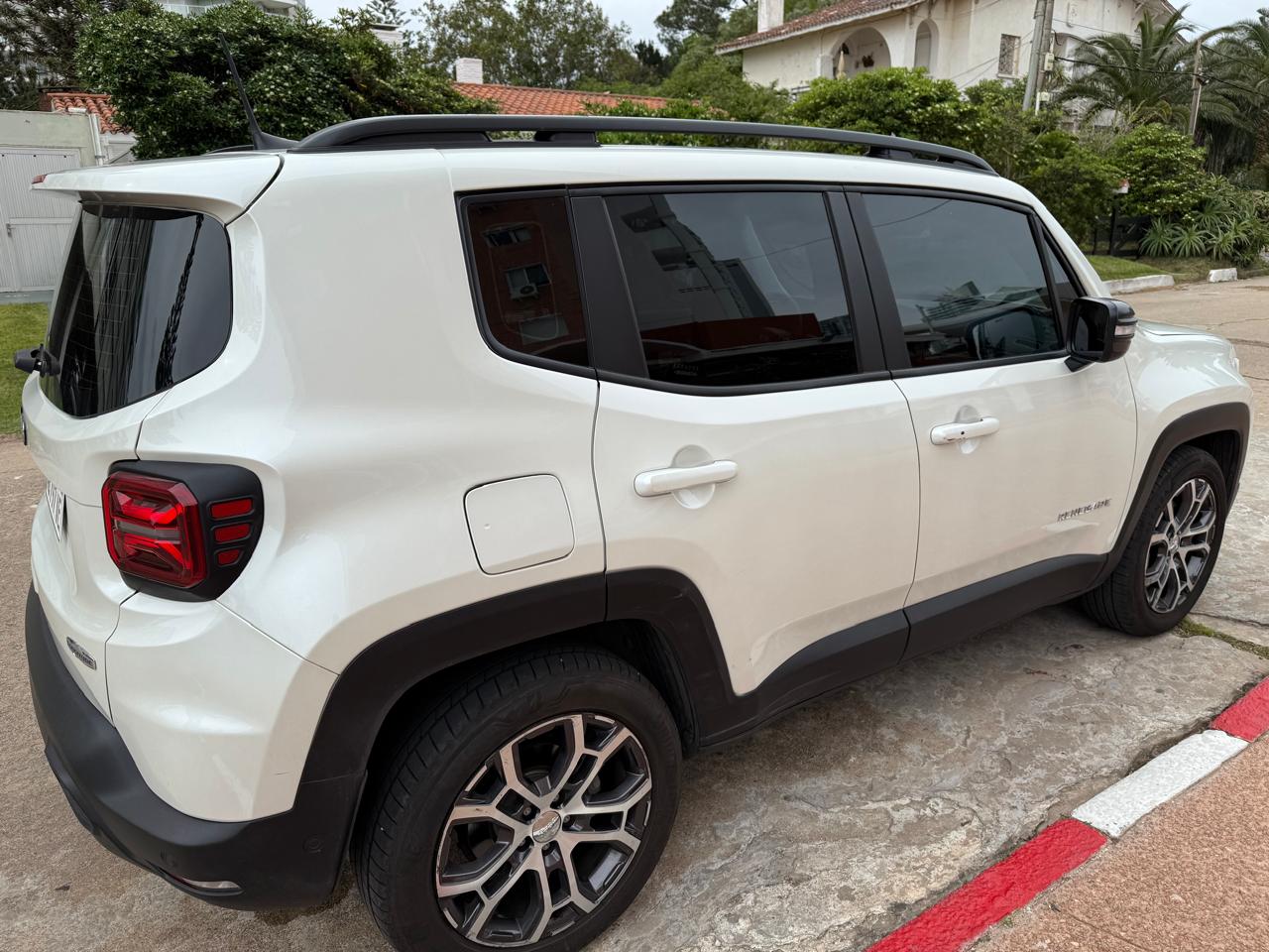 Mirá esta publicación de Jeep Renegade