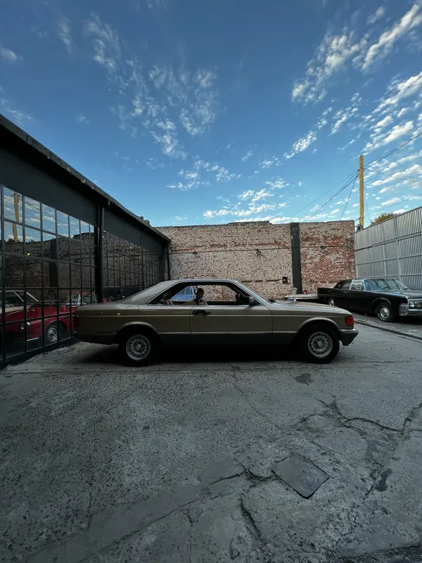 Mira esta publicación de Mercedes Benz 380 1983 en Motordil