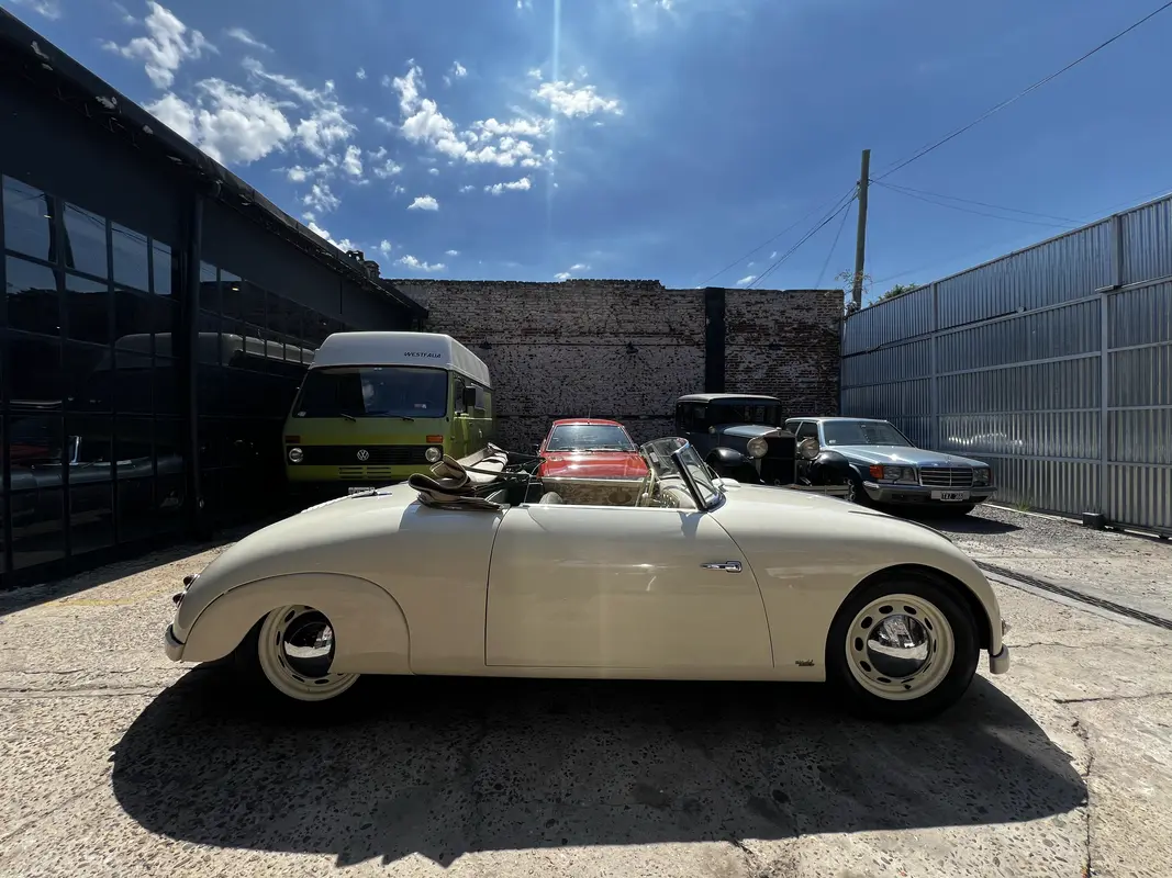 Mira esta publicación de Porsche 356 1948 en Motordil
