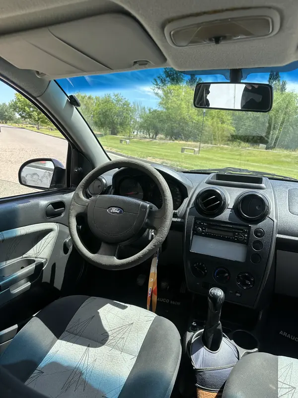 Mira esta publicación de Ford Fiesta 2008 en Motordil