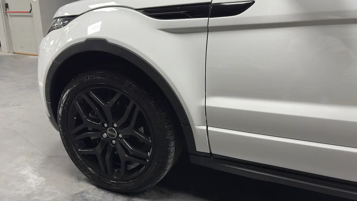 Mira esta publicación de Land Rover Range Rover Evoque 2016 en Motordil