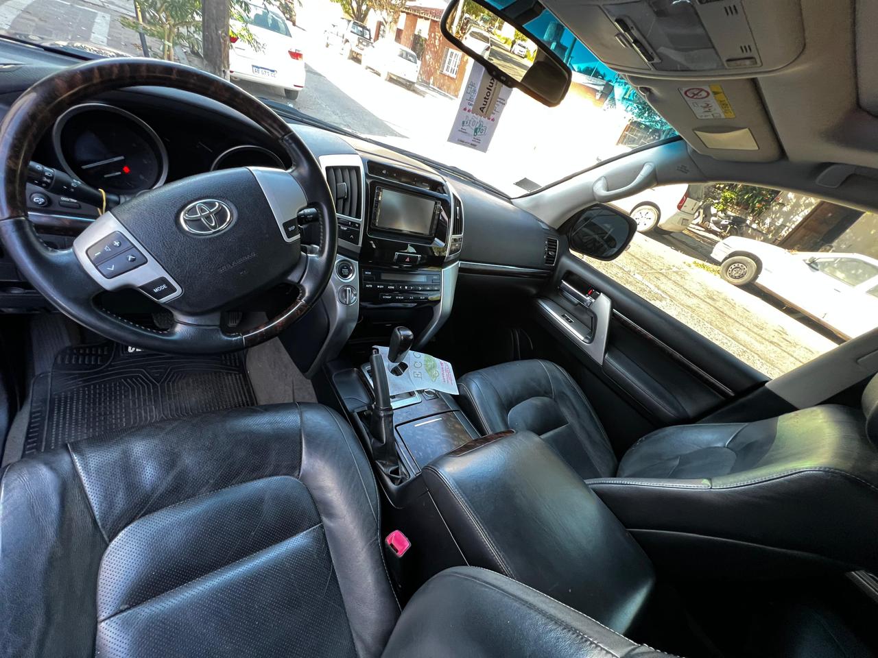 Mira esta publicación de Toyota Land Cruiser 2014 en Motordil