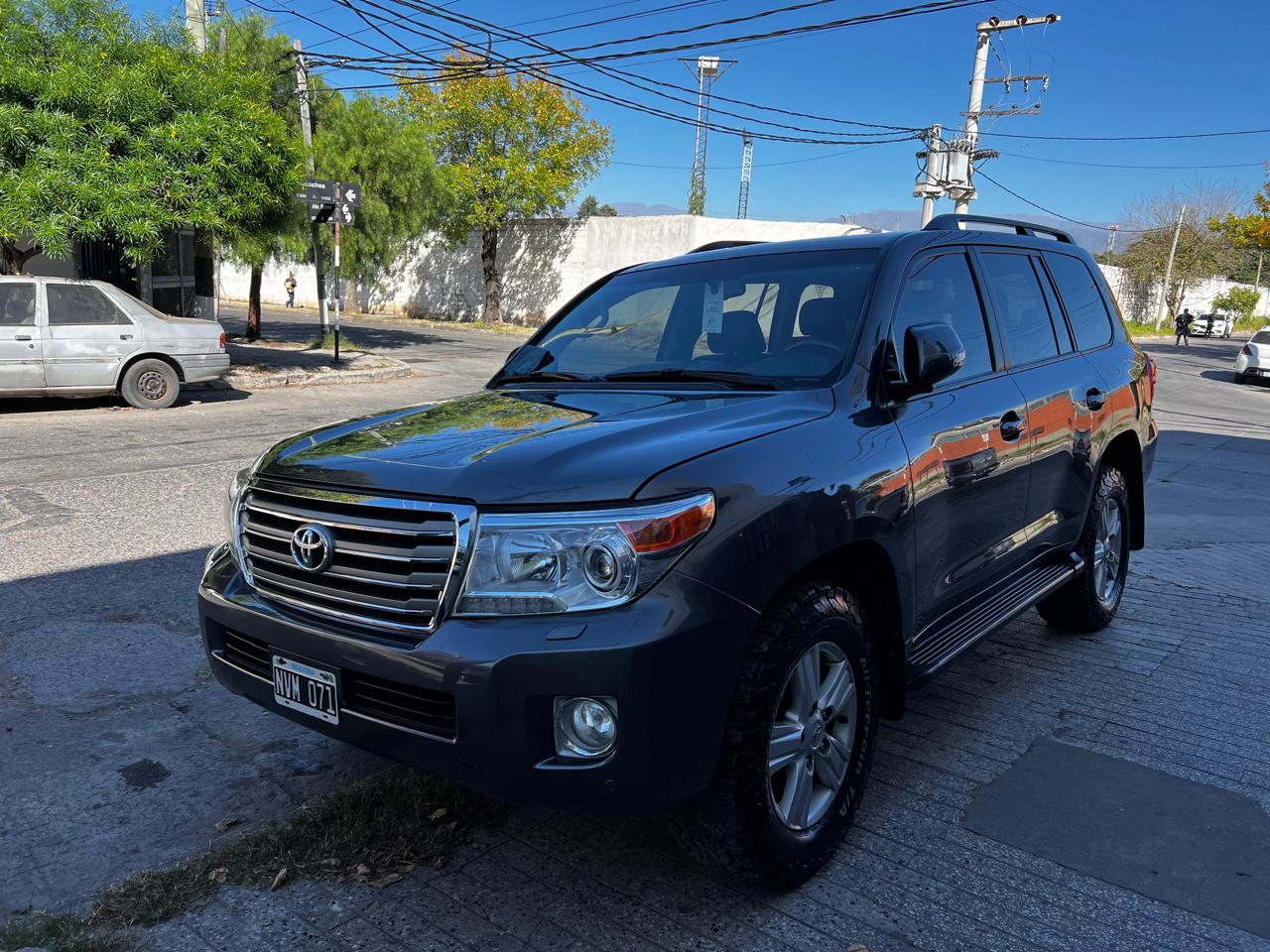 Mira esta publicación de Toyota Land Cruiser 2014 en Motordil