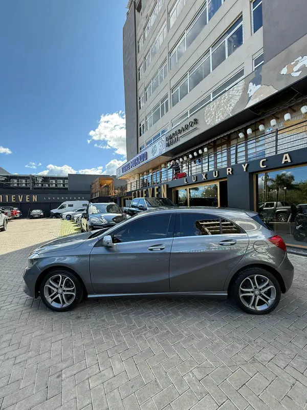 Mirá esta publicación de Mercedes Benz 200