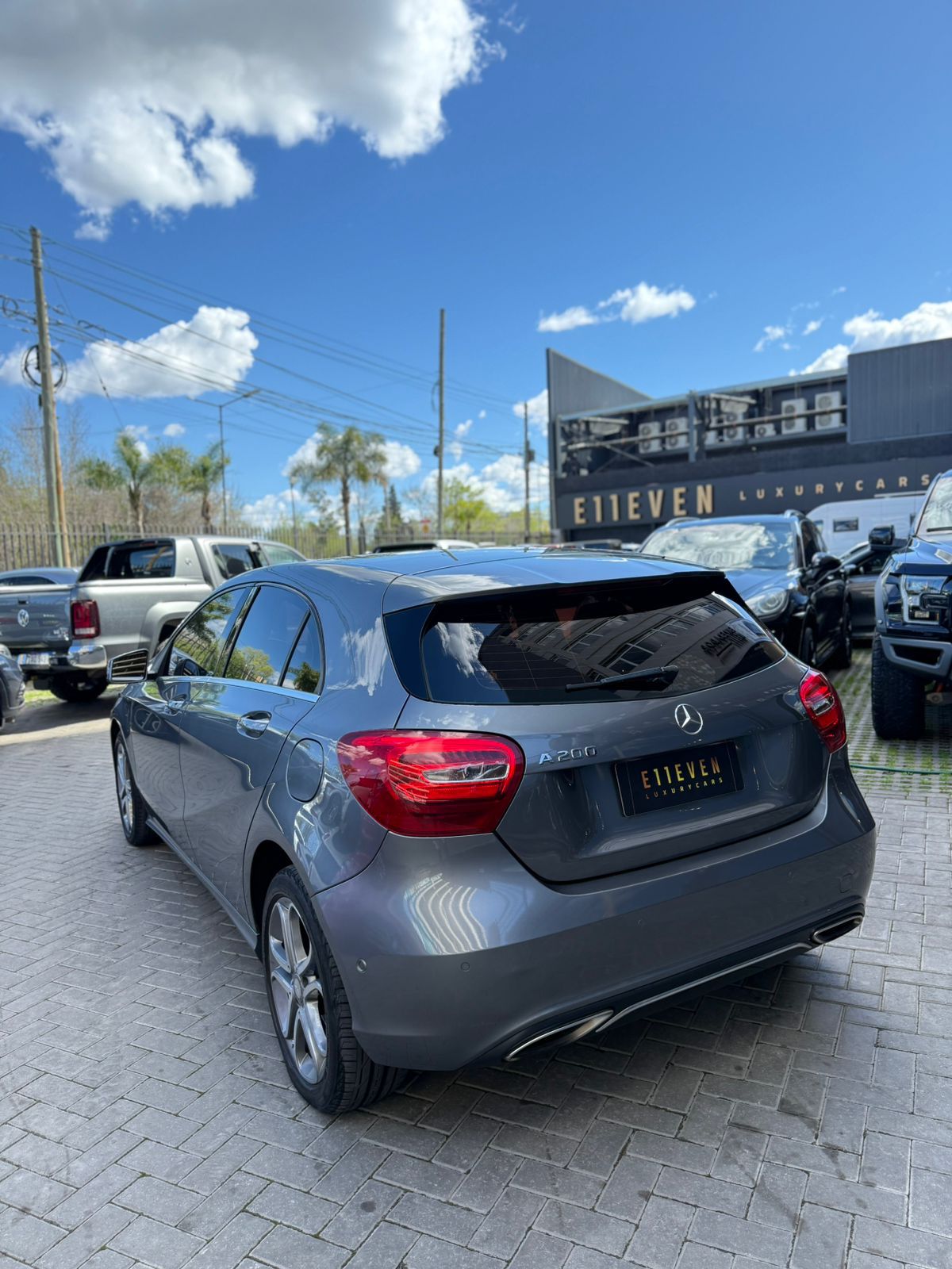 Mirá esta publicación de Mercedes Benz 200