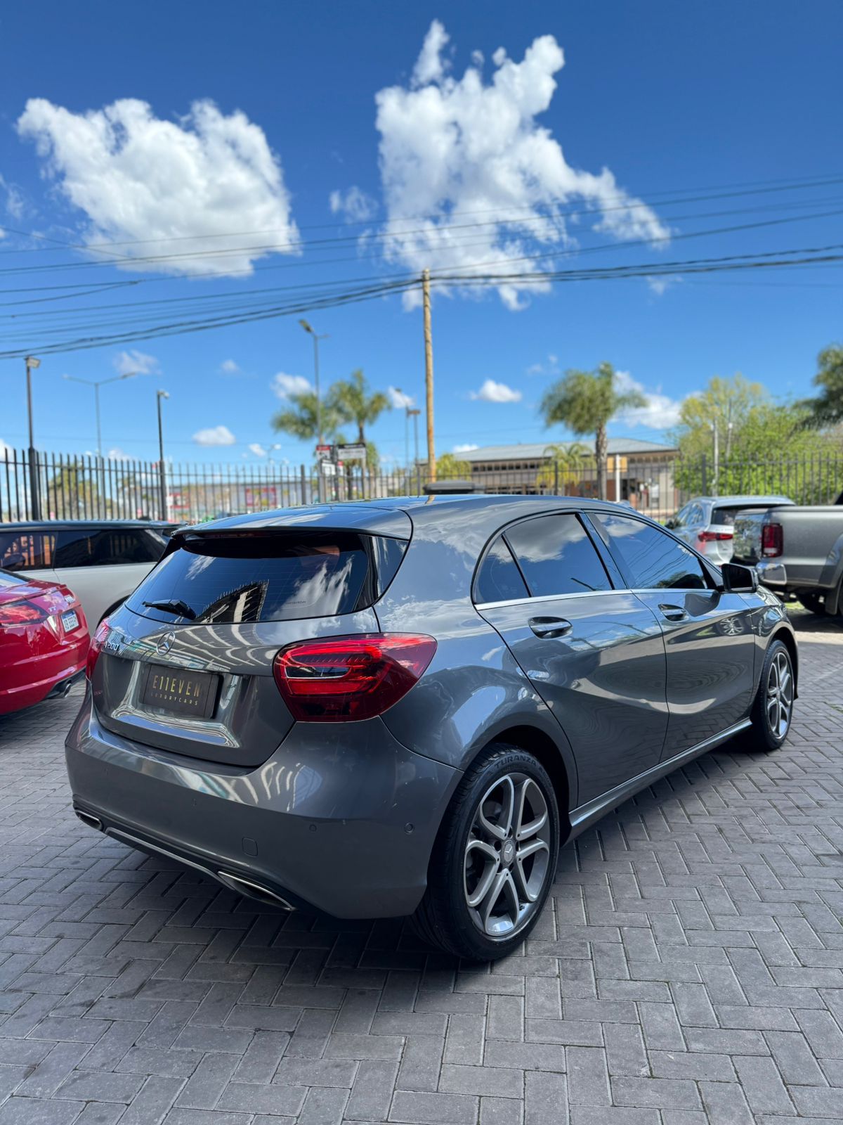 Mirá esta publicación de Mercedes Benz 200