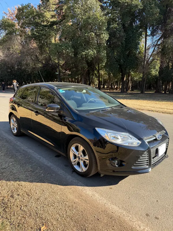Mira esta publicación de Ford Focus 2015 en Motordil
