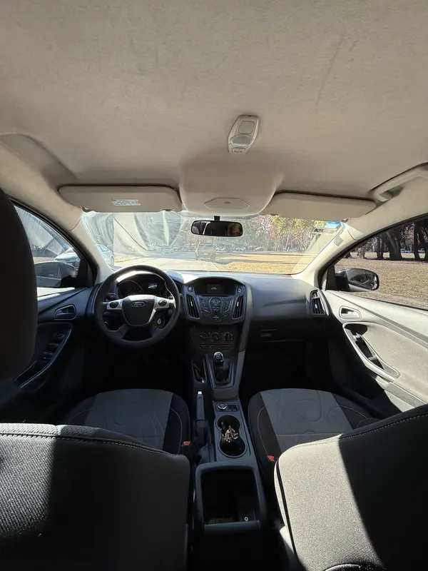 Mira esta publicación de Ford Focus 2015 en Motordil