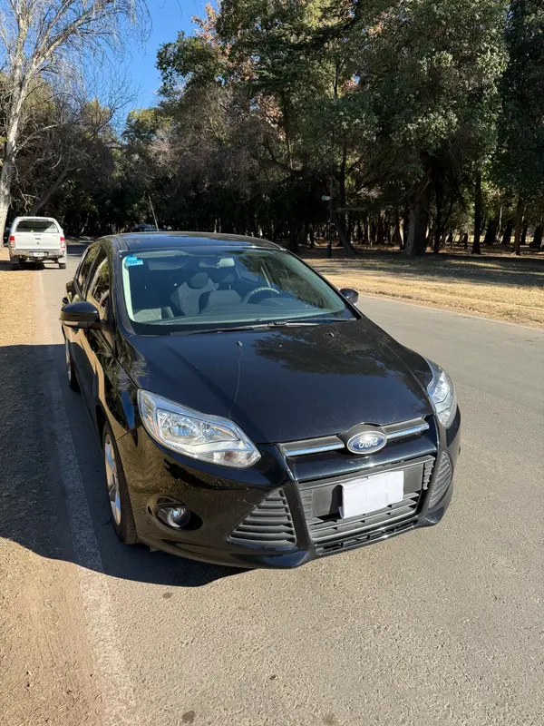 Mira esta publicación de Ford Focus 2015 en Motordil