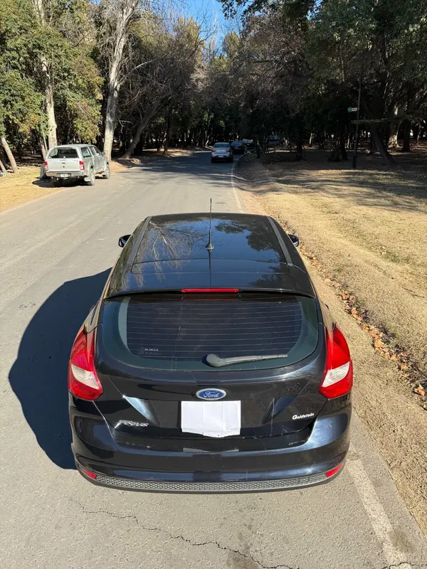 Mira esta publicación de Ford Focus 2015 en Motordil