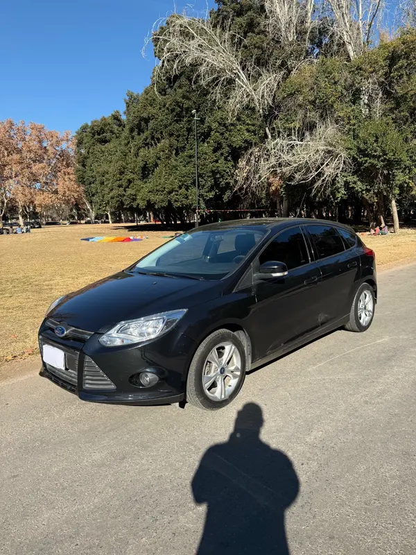 Mira esta publicación de Ford Focus 2015 en Motordil
