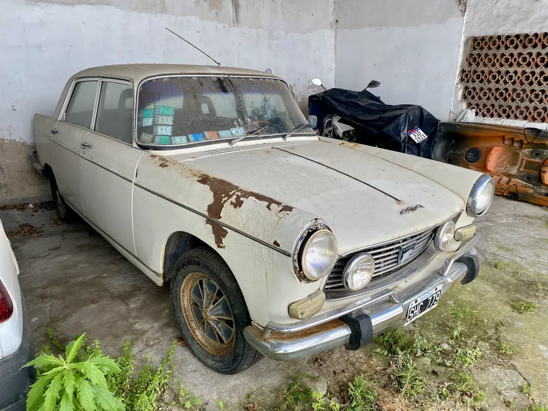 Mira esta publicación de Peugeot 404 1974 en Motordil